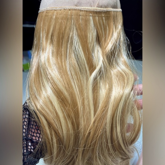 HAIR, 16" Halo/or Clip/In with instructions, Blonde highlighted - Picture 3 of 8